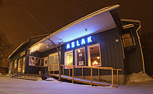 Elokuvateatteri Aslak on kunnallinen elokuvateatteri, jonka toiminnasta vastaa Inarin kulttuuritoimi.