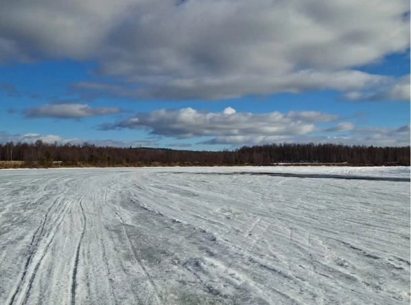 Kuva jäätilanteesta reitillä