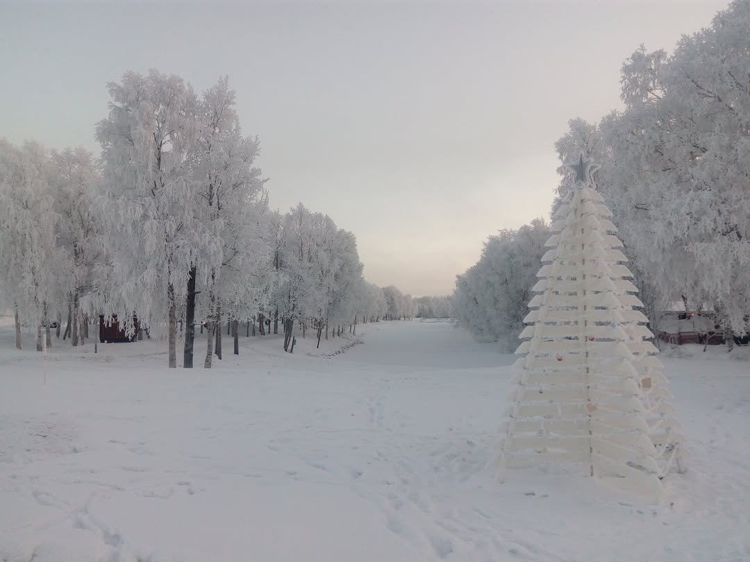 Pyeri säämi aalmugpeivi puohháid! ❤️ Šiõǥǥ saaʹmi meersažpeiʹvv pukid! 💚 Buori sámi álbmotbeaivvi buohkaide! 💛 Hyvää s...