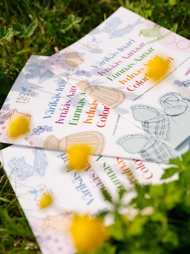 Värikäs Inari -värityskirjat ovat nyt myynnissä 6 euron hintaan Ivalon pääkirjastossa! 💛Värikäs Inari -värityskirjat ov...