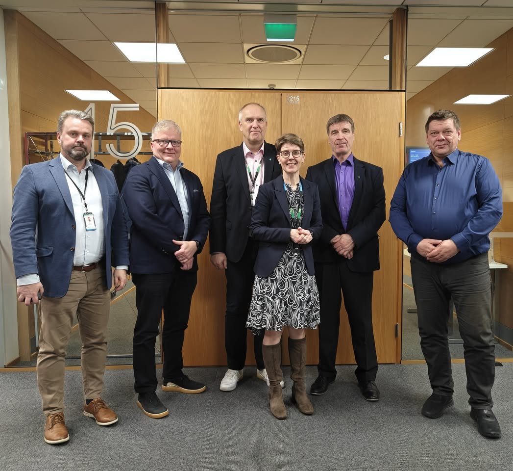 Aanar kååʹdd da Sääʹmteeʹǧǧ eeʹttkõõʹsti kaaunõʹtt...