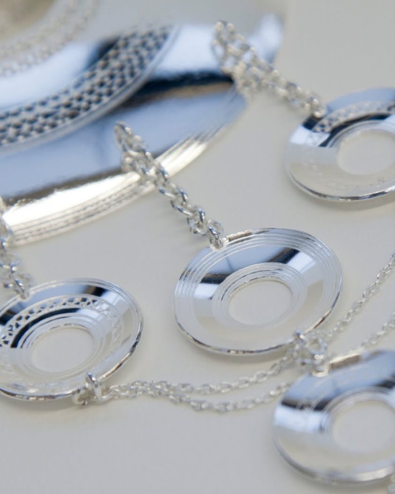 Suomen tasavallan presidentti on myöntänyt neljä k...