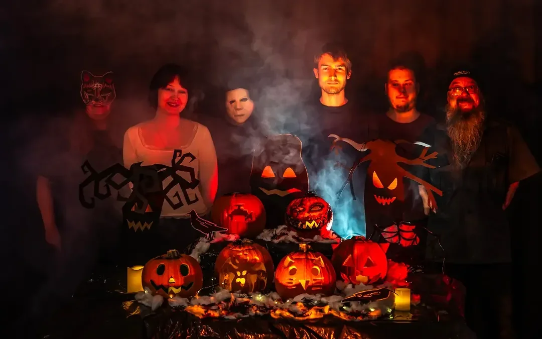 Hyvää Halloweenia Inarin kunnan nuorten työpajalta...