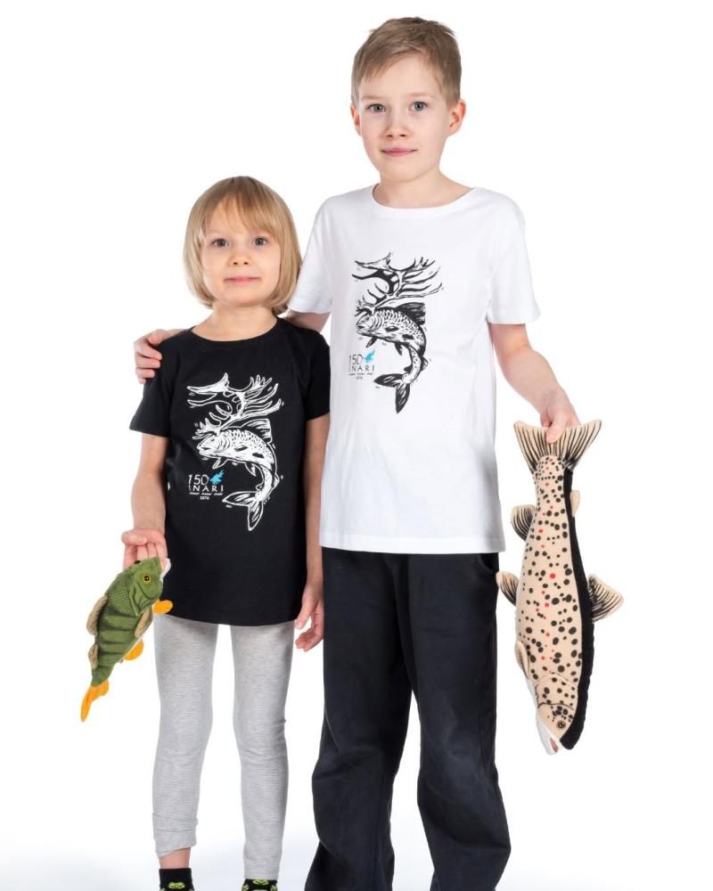 Saimme lisää juhlavuoden T-paitoja Ivalon pääkirja...