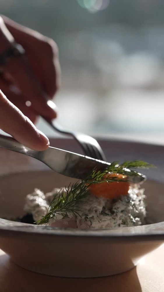 Plates that warm up your winter day. Lapland North...